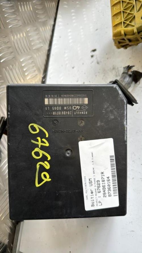 Boitier USM  RENAULT MEGANE 3 PHASE 1 BREAK Diesel image 2