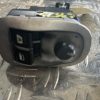 Interrupteur de leve vitre avant gauche PEUGEOT 206+ Diesel image 3