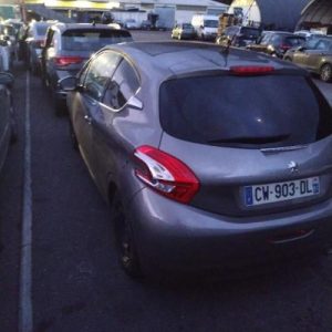 Malle/Hayon arriere PEUGEOT 208 1 PHASE 1 Diesel image 9