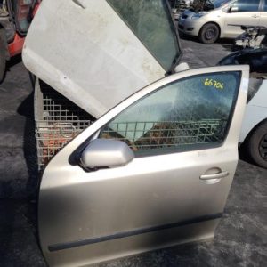 Porte avant gauche SKODA OCTAVIA 2 PHASE 1 BREAK Diesel image 1