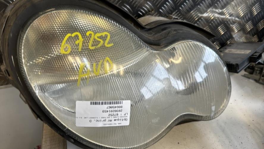 Optique avant principal droit (feux)(phare) MERCEDES CLASSE C 203 PHASE 1 Diesel image 1