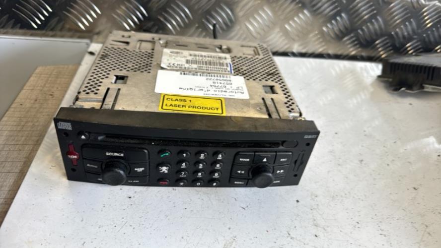 Autoradio d'origine PEUGEOT 307 PHASE 1 Diesel image 1