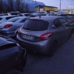 Com (Bloc Contacteur Tournant+Commodo Essuie Glace+Commodo Phare) PEUGEOT 208 1 PHASE 1 Diesel image 6