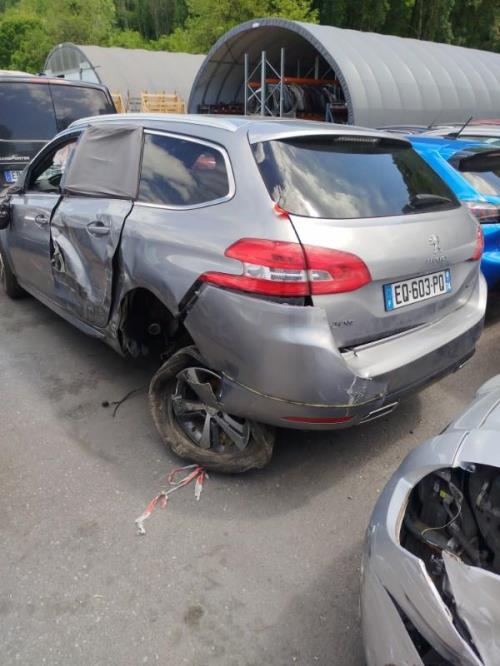 Aerateur tableau de bord avant droit PEUGEOT 308 2 SW PHASE 1 BREAK Diesel image 6