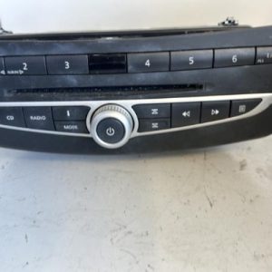 Autoradio d'origine RENAULT LAGUNA 3 PHASE 1 Diesel image 2