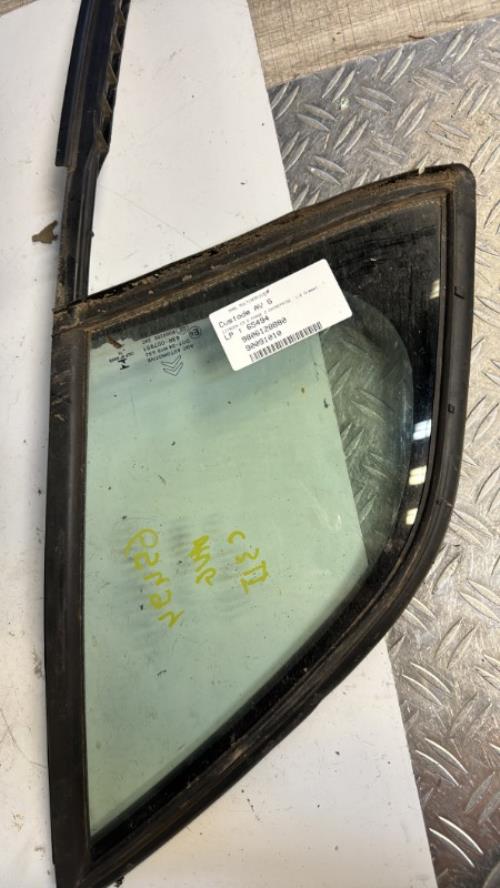 Custode avant gauche (porte) CITROEN C3 2 PHASE 2 Diesel image 2