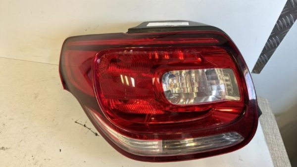 Feu arriere principal gauche (feux) CITROEN DS3 PHASE 1 Diesel image 2