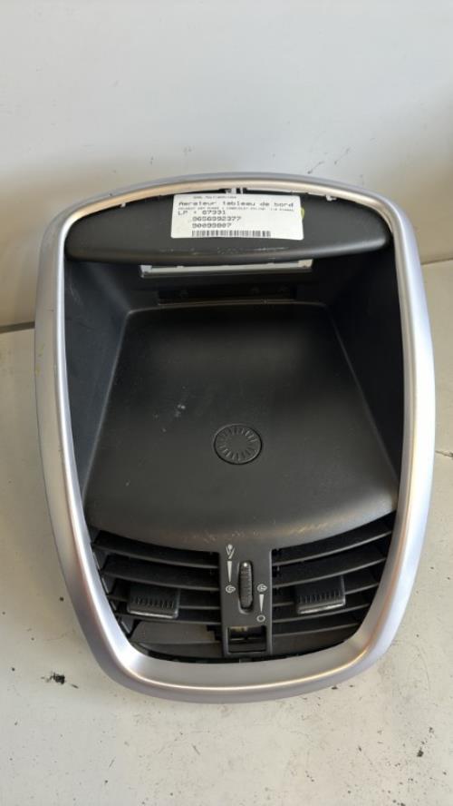 Aerateur tableau de bord PEUGEOT 207 PHASE 1 CABRIOLET Diesel image 2