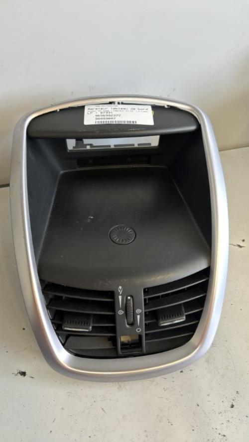 Aerateur tableau de bord PEUGEOT 207 PHASE 1 CABRIOLET Diesel image 3