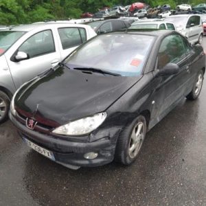 Vitre avant droit PEUGEOT 206 PHASE 1 CABRIOLET Essence image 4