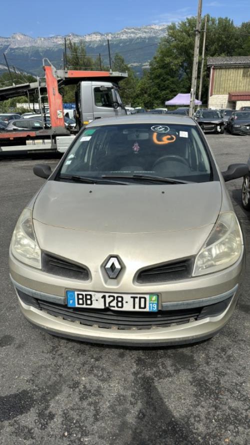 Serrure avant gauche RENAULT CLIO 3 PHASE 1 Diesel image 5
