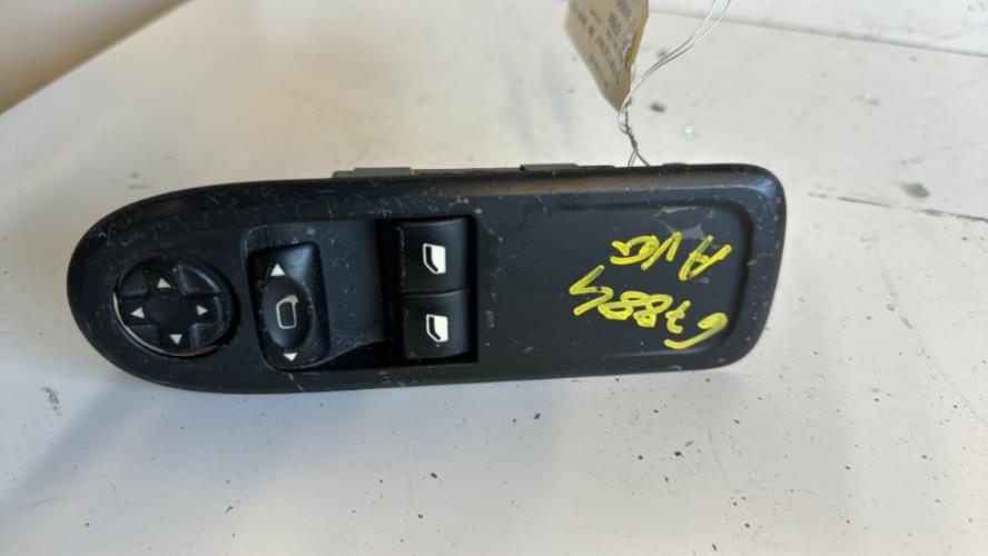 Interrupteur de leve vitre avant gauche PEUGEOT 308 1 PHASE 1 Diesel image 2