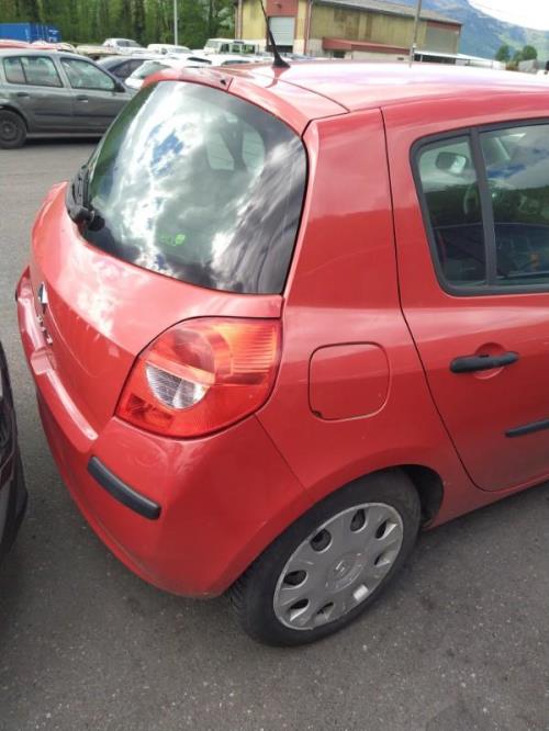 Feu arriere principal droit (feux) RENAULT CLIO 3 PHASE 1 Diesel image 9