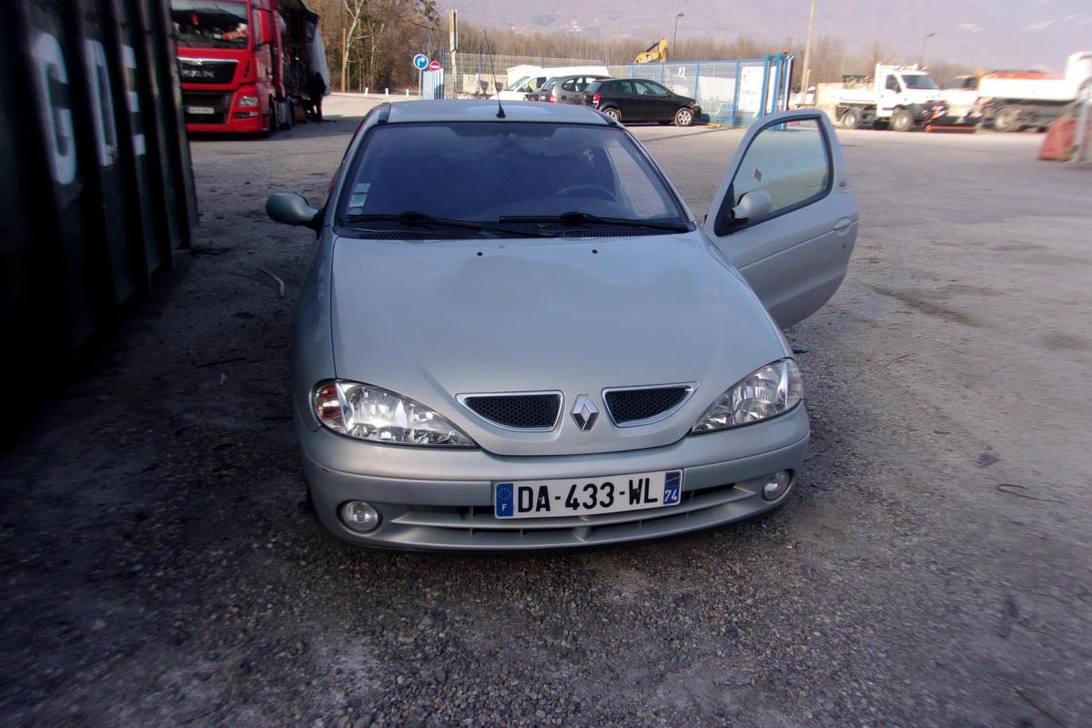 Moteur RENAULT MEGANE 1 PHASE 2 COUPE Diesel image 6