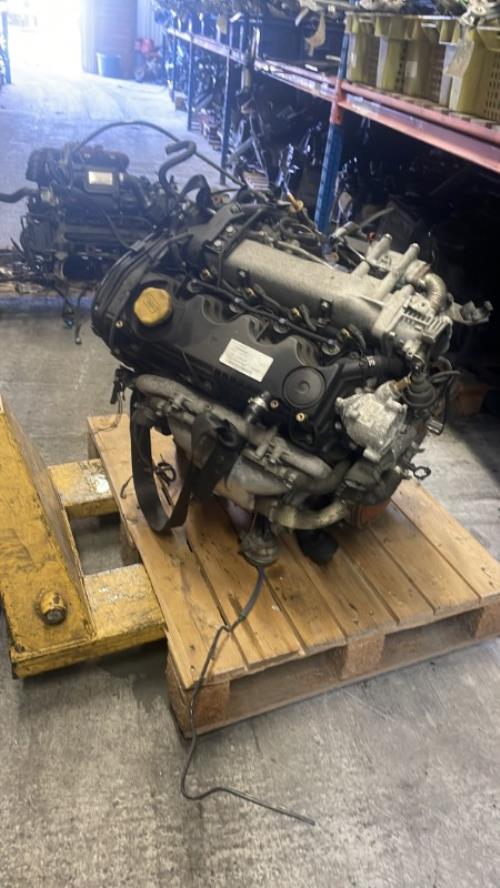 Moteur FIAT BRAVO 2 Diesel image 2