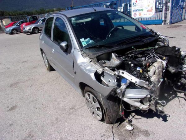 Moteur PEUGEOT 206+ Diesel image 7