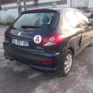 Moteur PEUGEOT 206+ Essence image 5