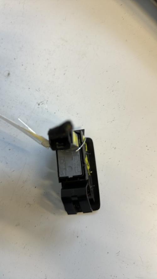 Interrupteur de leve vitre avant droit VOLKSWAGEN TOURAN 1 PHASE 2 Diesel image 3