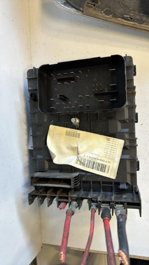 Porte fusible VOLKSWAGEN TOURAN 1 PHASE 2 Diesel image 3