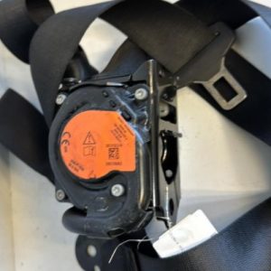 Ceinture avant droit MERCEDES CLASSE GLA 156 PHASE 1 Diesel image 1