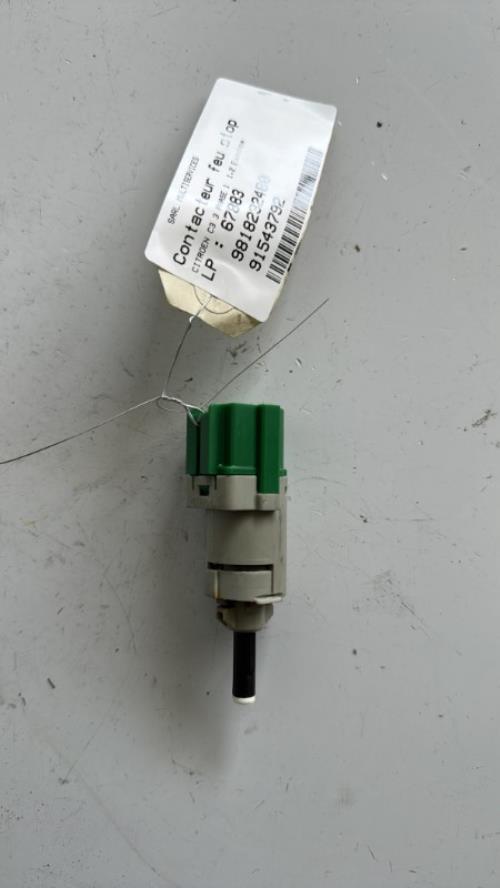 Contacteur feu stop CITROEN C3 3 PHASE 1 Essence image 1