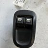 Interrupteur de leve vitre avant gauche PEUGEOT 206 PHASE 2 BREAK Diesel image 2
