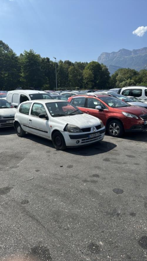 Serrure avant droit RENAULT CLIO 2 PHASE 2 Diesel image 6