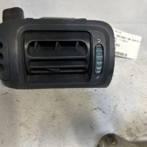 Aerateur tableau de bord avant gauche RENAULT CLIO 2 PHASE 1 Essence image 4