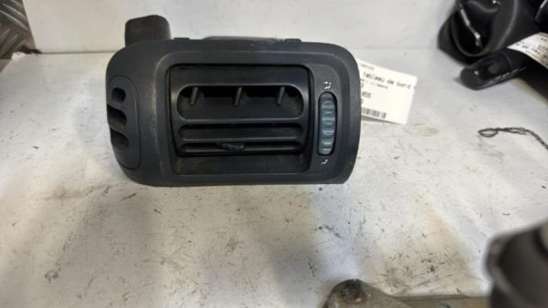 Aerateur tableau de bord avant gauche RENAULT CLIO 2 PHASE 1 Essence image 4