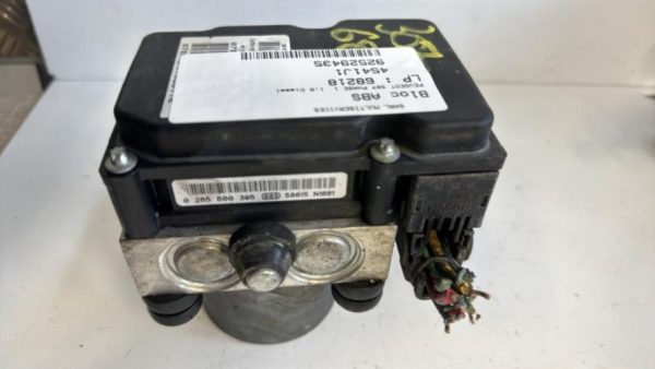 Bloc ABS (freins anti-blocage) PEUGEOT 307 PHASE 1 Diesel image 2