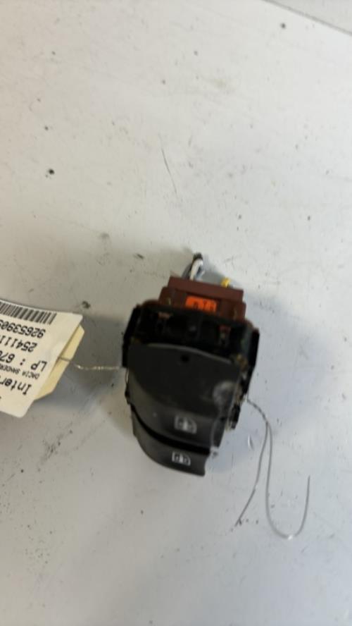Interrupteur de leve vitre avant gauche DACIA SANDERO 2 PHASE 1 Essence image 1