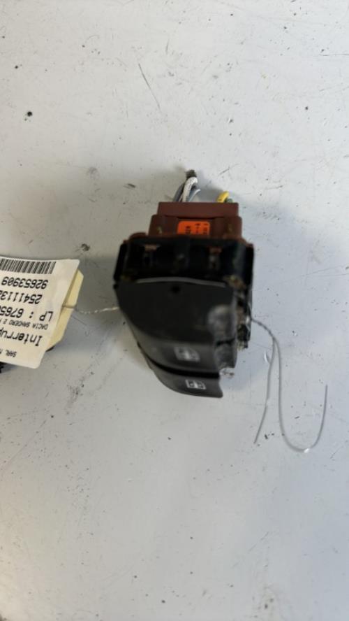 Interrupteur de leve vitre avant gauche DACIA SANDERO 2 PHASE 1 Essence image 3