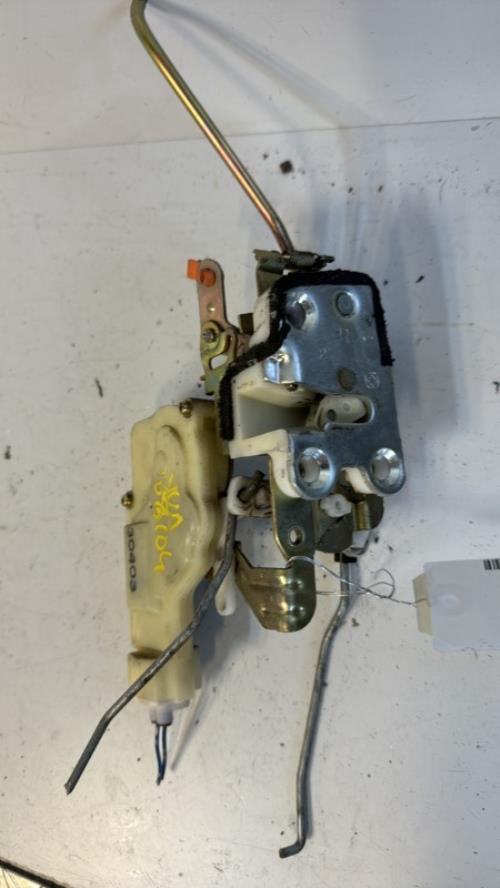 Serrure avant droit DAIHATSU SIRION 1 Essence image 3