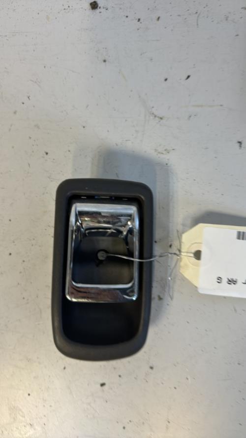 Poignee interieur arriere gauche DAIHATSU SIRION 1 Essence image 3