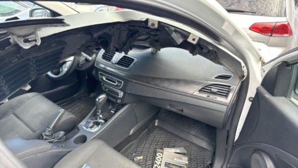 Compteur RENAULT MEGANE 3 PHASE 2 BREAK Diesel image 5