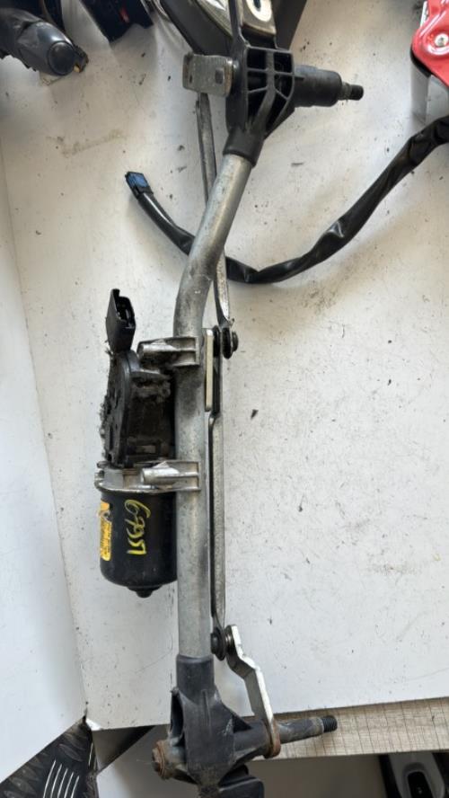Moteur essuie glace avant RENAULT MEGANE 3 PHASE 2 BREAK Diesel image 3