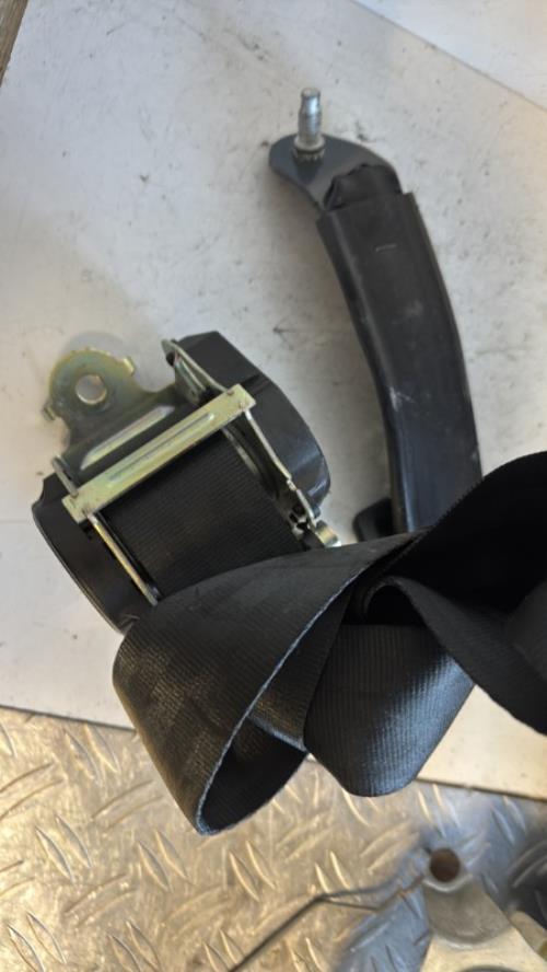 Ceinture arriere droit CITROEN DS5 PHASE 1 Diesel image 2