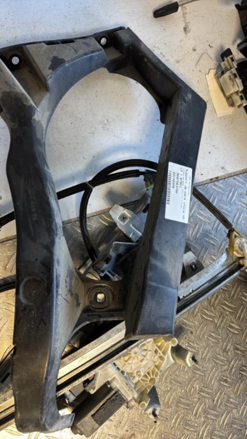 Support de pare chocs arriere CITROEN DS5 PHASE 1 Diesel image 4
