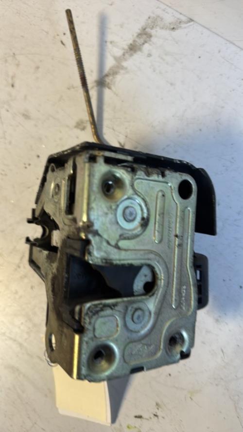 Serrure avant droit RENAULT CLIO 2 PHASE 2 Essence image 2