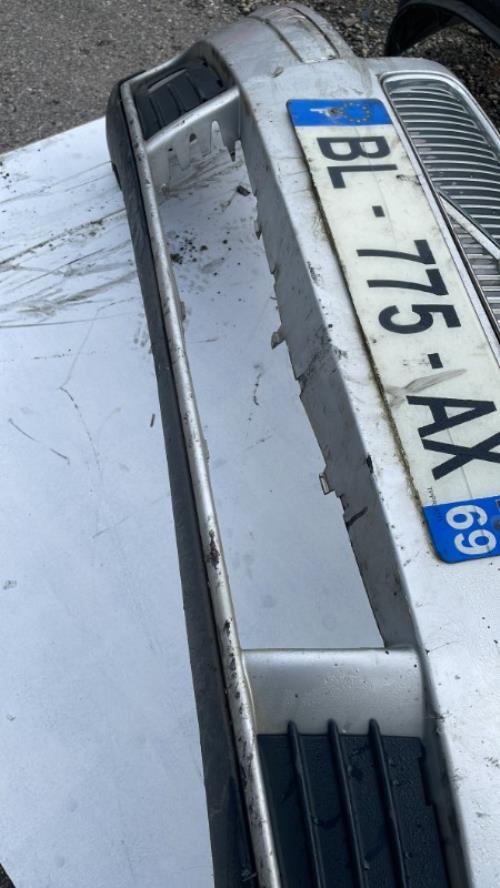 Pare choc avant VOLVO V 50 PHASE 1 BREAK Diesel image 3