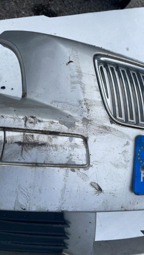 Pare choc avant VOLVO V 50 PHASE 1 BREAK Diesel image 4
