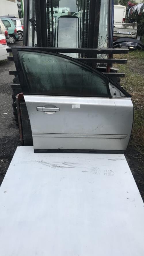 Porte avant droit VOLVO V 50 PHASE 1 BREAK Diesel image 2