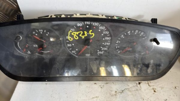 Compteur CITROEN C5 1 PHASE 1 Diesel image 1