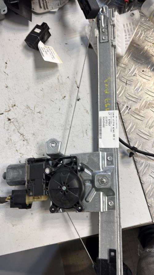 Leve vitre electrique arriere droit FORD KUGA 2 PHASE 1 Diesel image 4