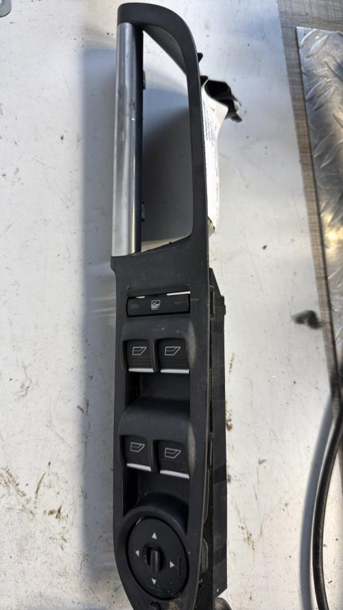 Interrupteur de leve vitre avant gauche FORD KUGA 2 PHASE 1 Diesel image 3