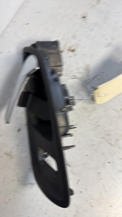 Poignee interieur avant gauche FORD KUGA 2 PHASE 1 Diesel image 3