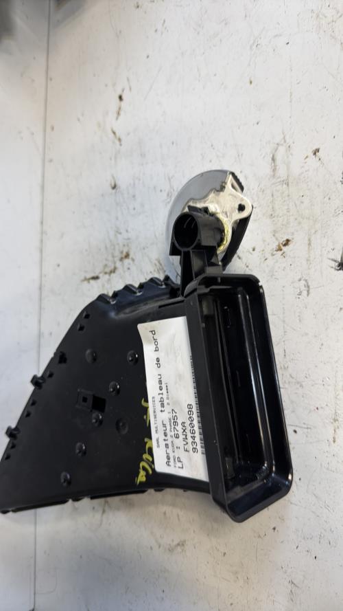Aerateur tableau de bord FORD KUGA 2 PHASE 1 Diesel image 1