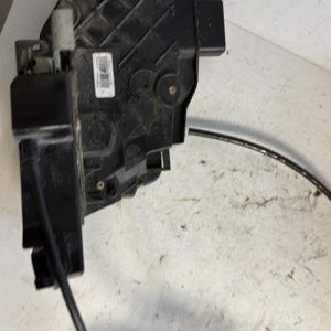 Serrure avant gauche FORD FOCUS 2 PHASE 1 CABRIOLET Essence image 1