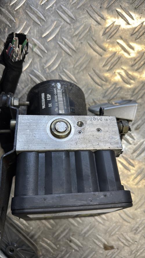 Bloc ABS (freins anti-blocage) CITROEN C5 1 PHASE 1 Diesel image 3