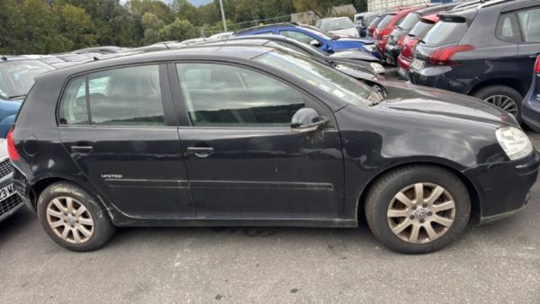 Pare boue avant gauche VOLKSWAGEN GOLF 5 Diesel image 3